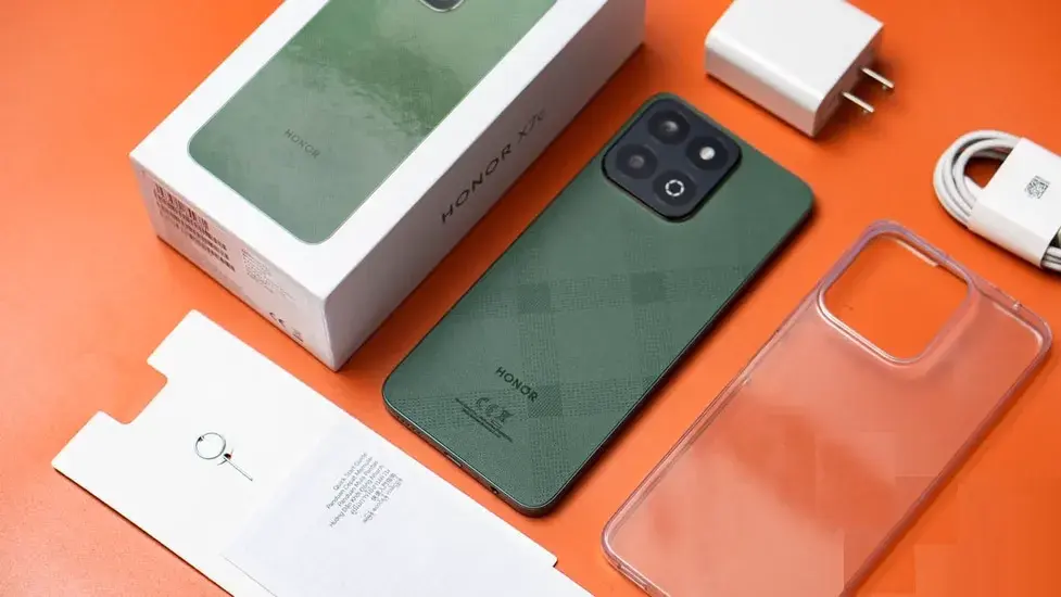 محتویات درون بستهبندی Honor X7c